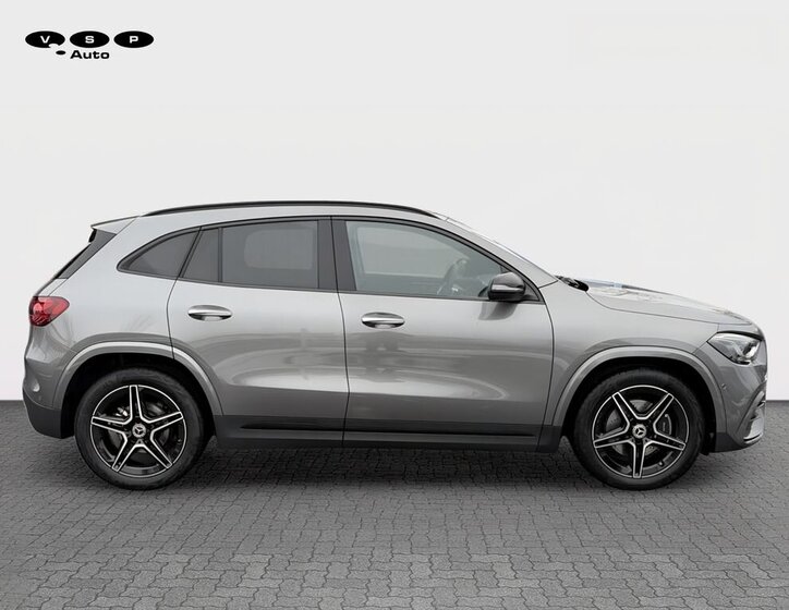 Mercedes-Benz GLA 6