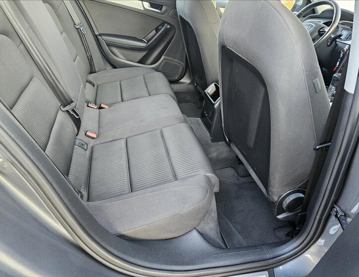 Audi A4 Kombi 2,0 l 110 kw