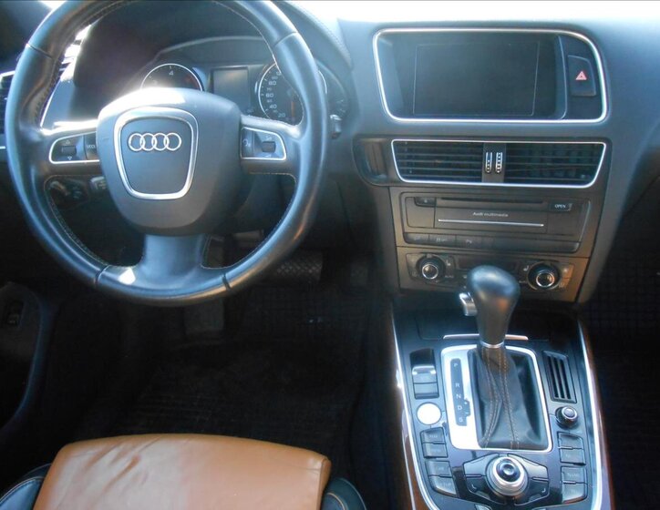 Audi Q5 SUV / Terénní 2,0 l 125 kw