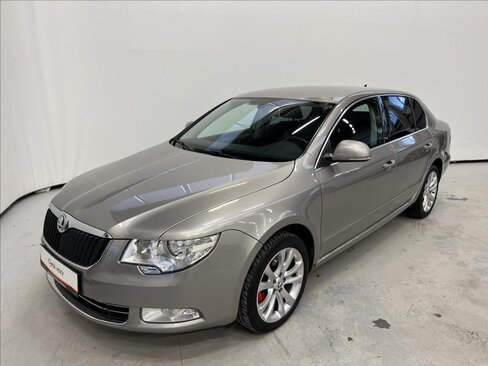 Škoda Superb Liftback 2,0 l 103 kw