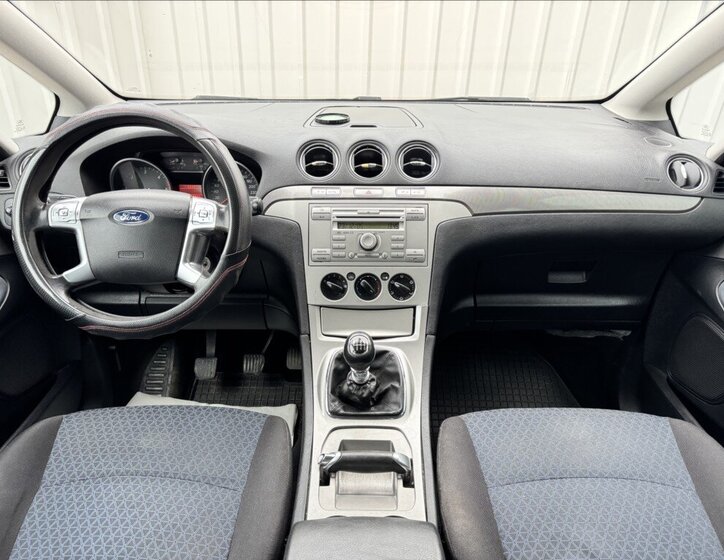 Ford S-MAX MPV 2,0 l 96 kw