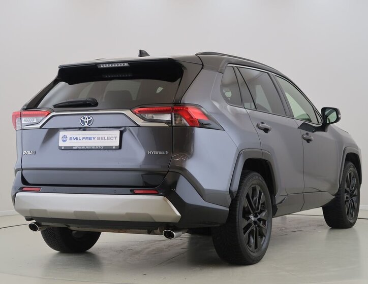 Toyota RAV4 SUV 2,5 l 131 kw