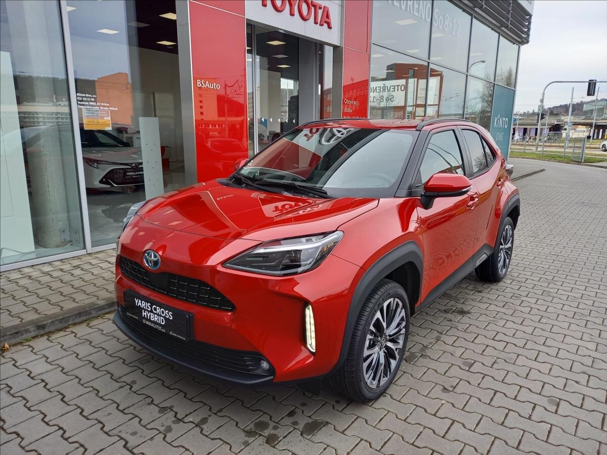 Toyota Yaris Cross SUV 1,5 l 96 kw