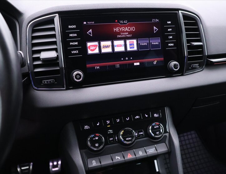 Škoda Karoq SUV / Terénní 2,0 l 110 kw