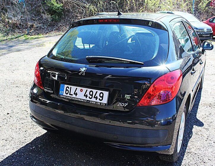 Peugeot 207 Hatchback 1,4 l 70 kw