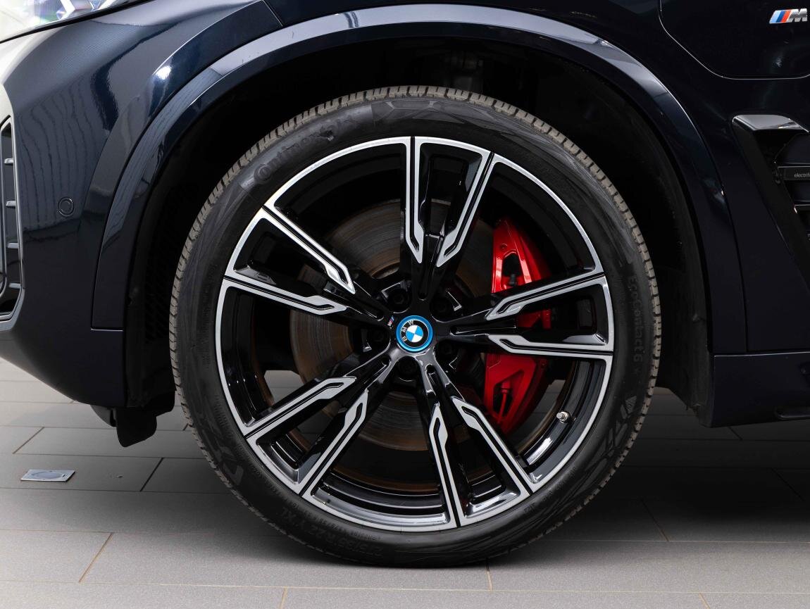 BMW X5 SUV / Terénní 3,0 l 360 kw