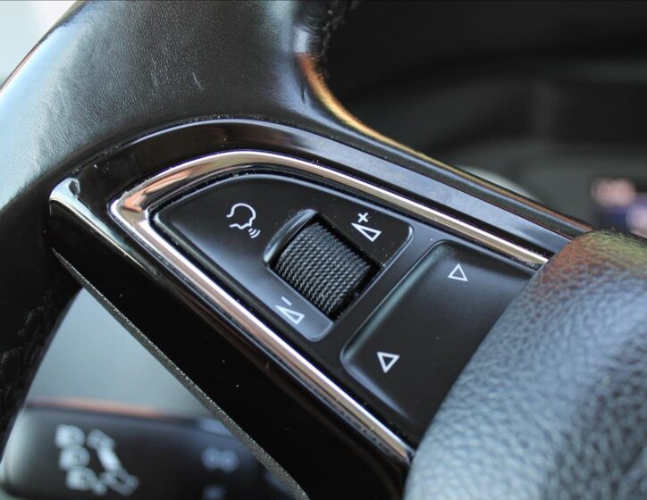 Škoda Karoq SUV / Terénní 1,5 l 110 kw