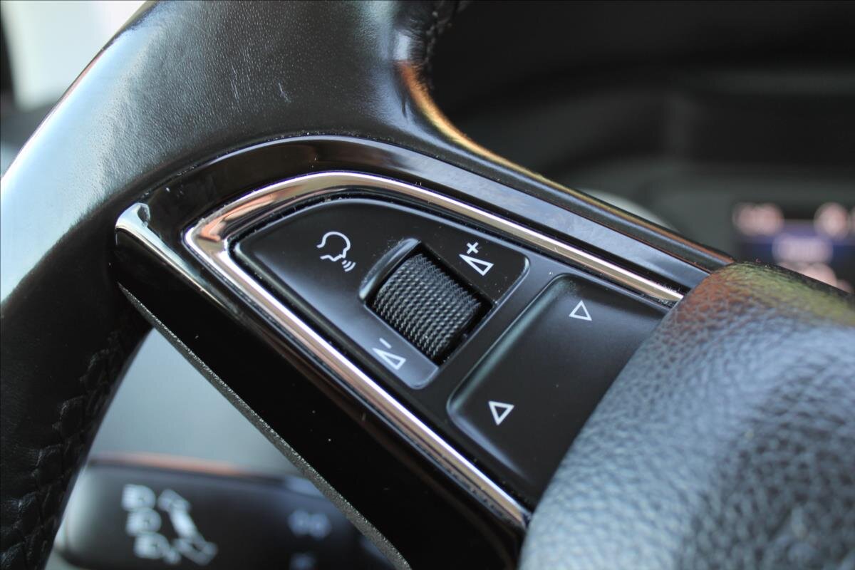 Škoda Karoq SUV / Terénní 1,5 l 110 kw