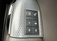 Land Rover Range Rover SUV 4,4 l 250 kw