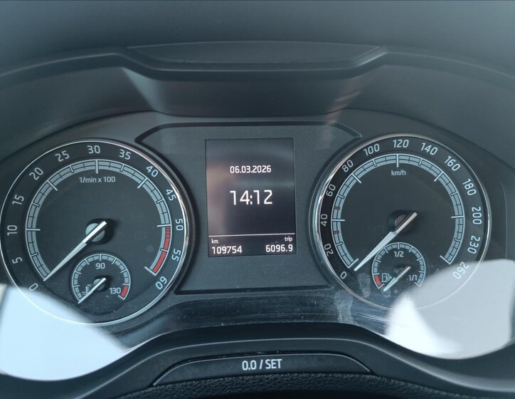 Škoda Karoq SUV / Terénní 2,0 l 85 kw