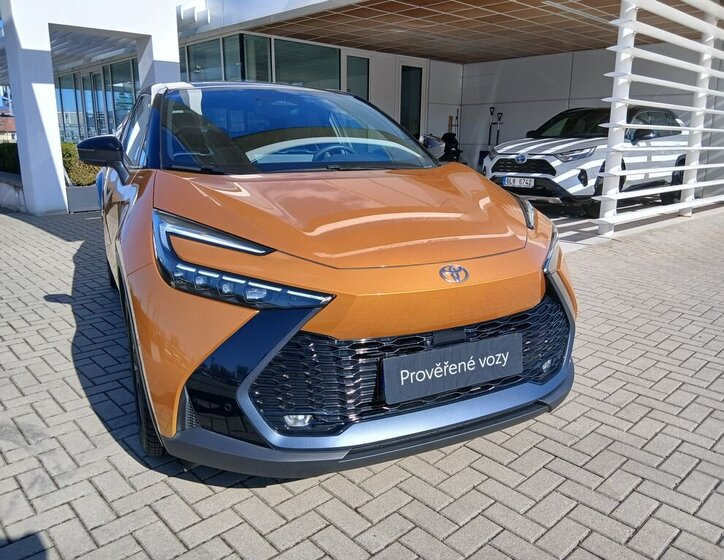 Toyota C-HR SUV / Terénní 2,0 l 112 kw