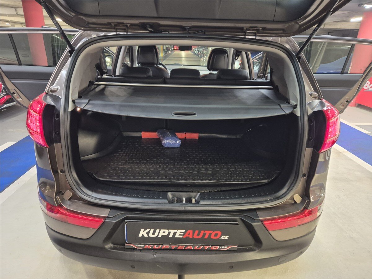 KIA Sportage SUV / Terénní 2,0 l 120 kw