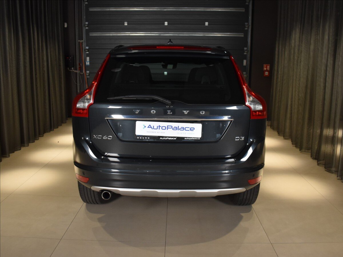 Volvo XC60 SUV / Terénní 2,0 l 100 kw