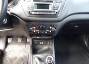 Hyundai i20 15