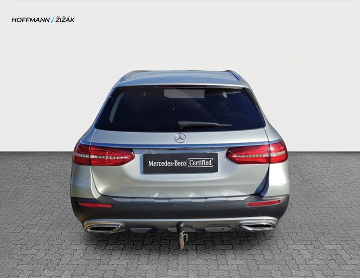 Mercedes-Benz Třídy E 6