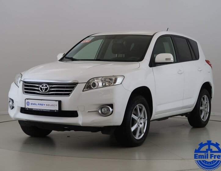 Toyota RAV4 SUV / Terénní 2,0 l 116 kw