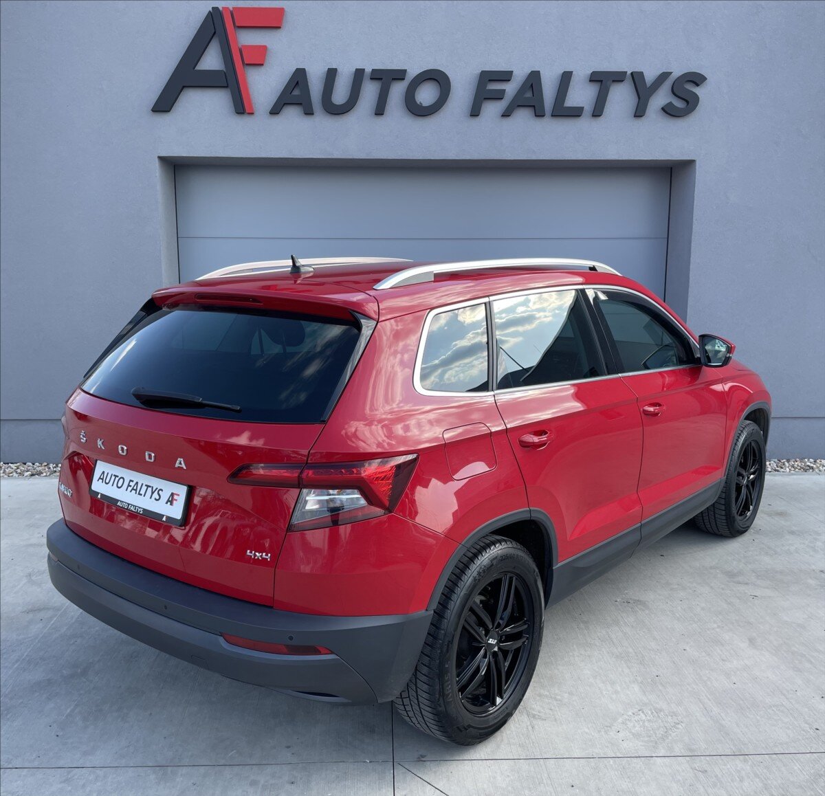 Škoda Karoq SUV / Terénní 2,0 l 110 kw