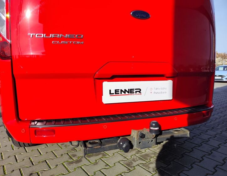 Ford Tourneo Custom 10