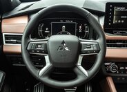 Mitsubishi Outlander 16