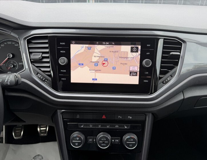 Volkswagen T-Roc SUV / Terénní 999,0 85 kw