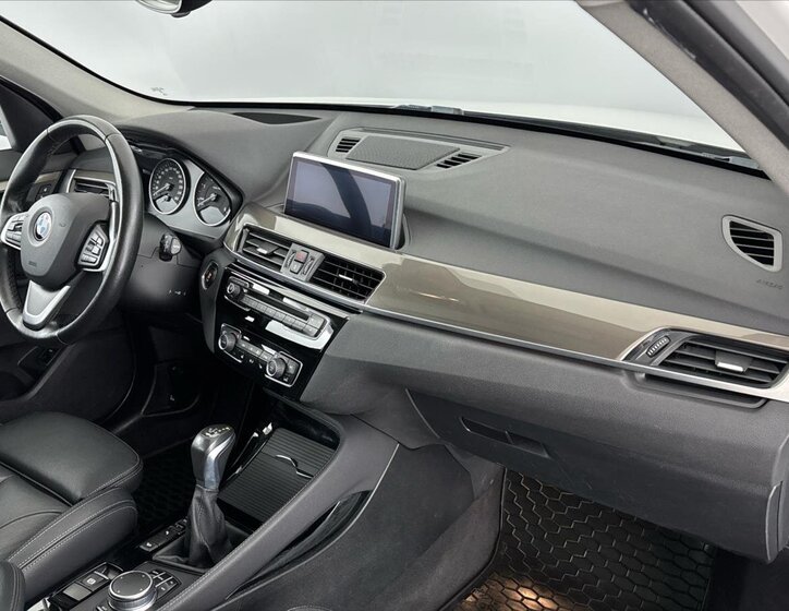 BMW X1 SUV / Terénní 2,0 l 140 kw