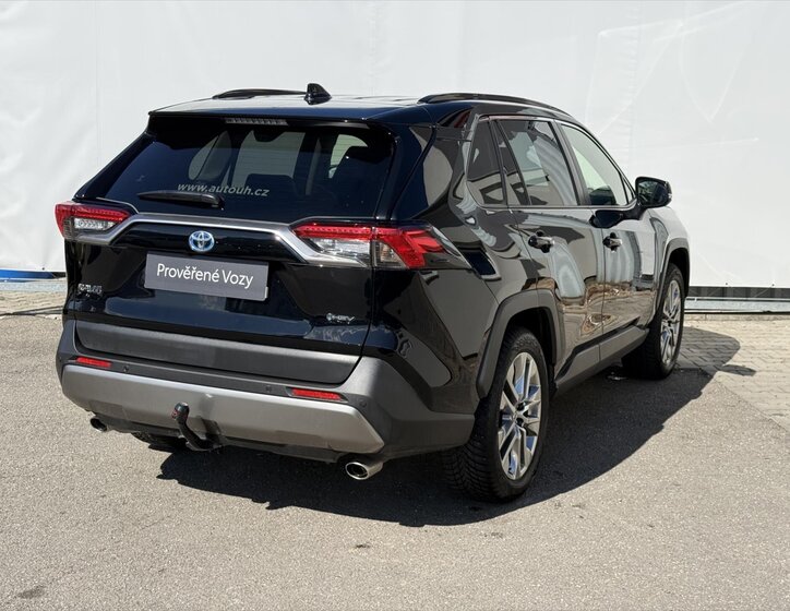 Toyota RAV4 SUV / Terénní 2,5 l 131 kw
