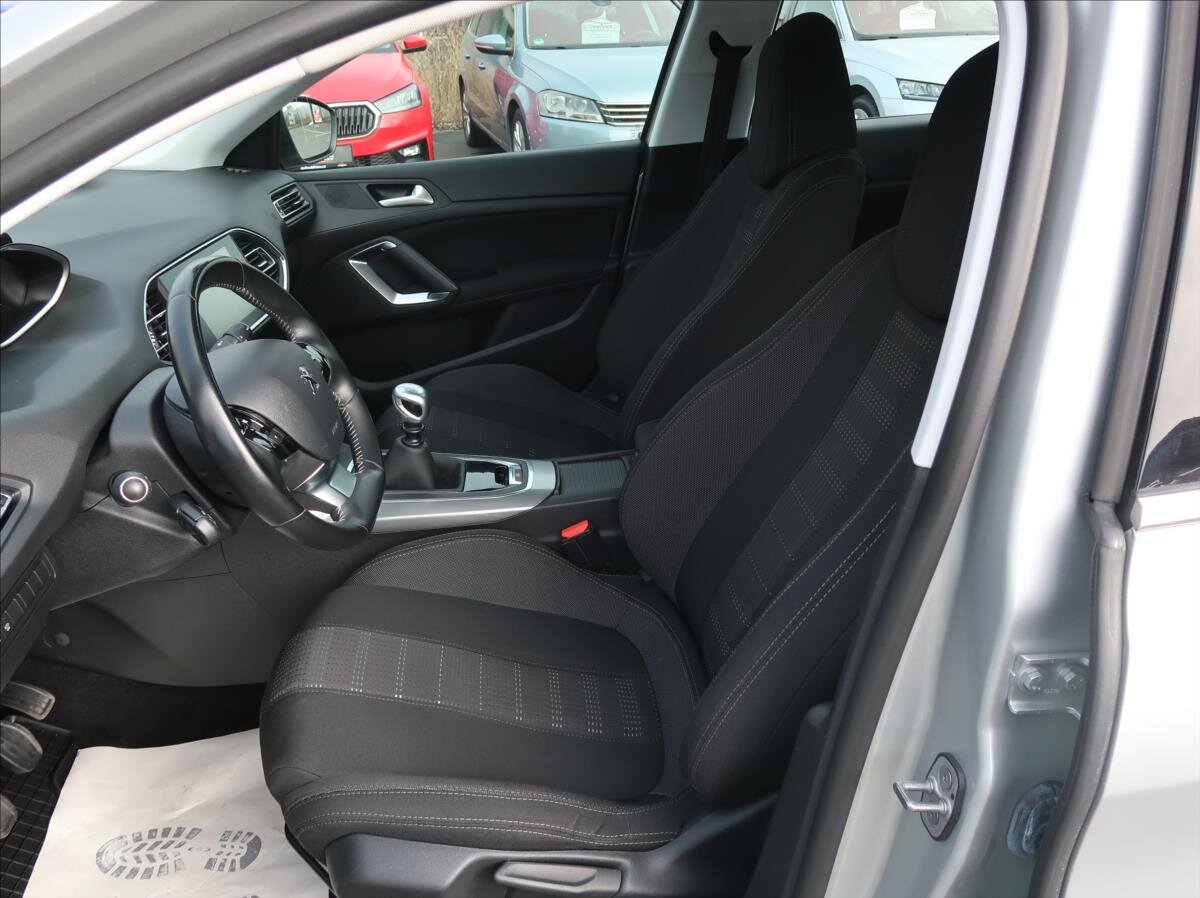 Peugeot 308 Kombi 2,0 l 110 kw