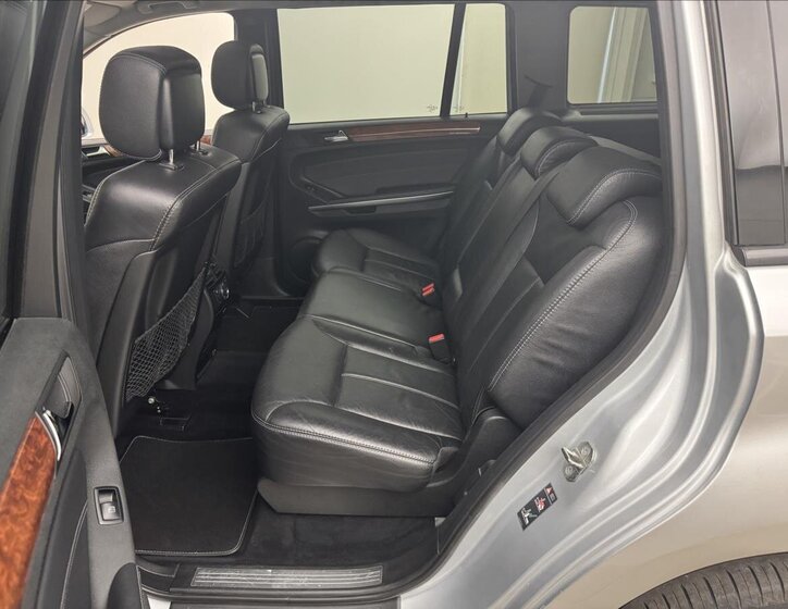 Mercedes-Benz GL SUV 3,0 l 165 kw