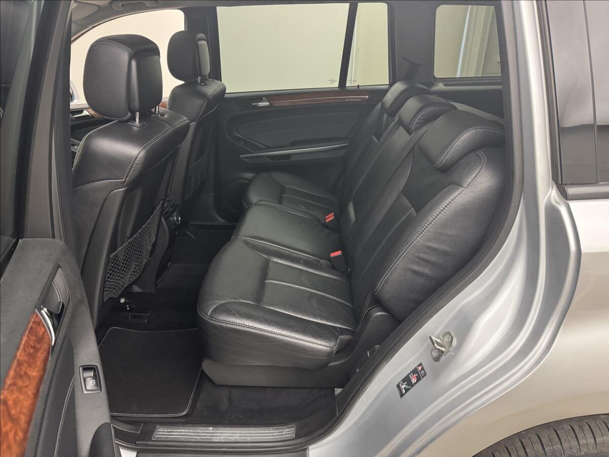 Mercedes-Benz GL SUV 3,0 l 165 kw
