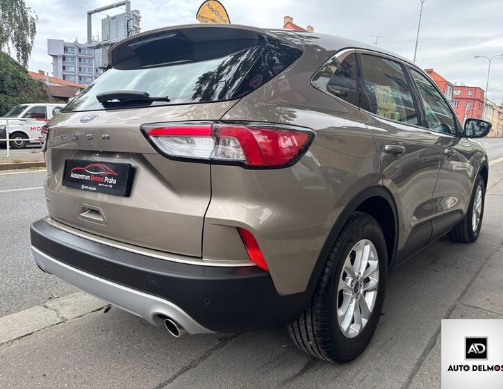 Ford Kuga 46