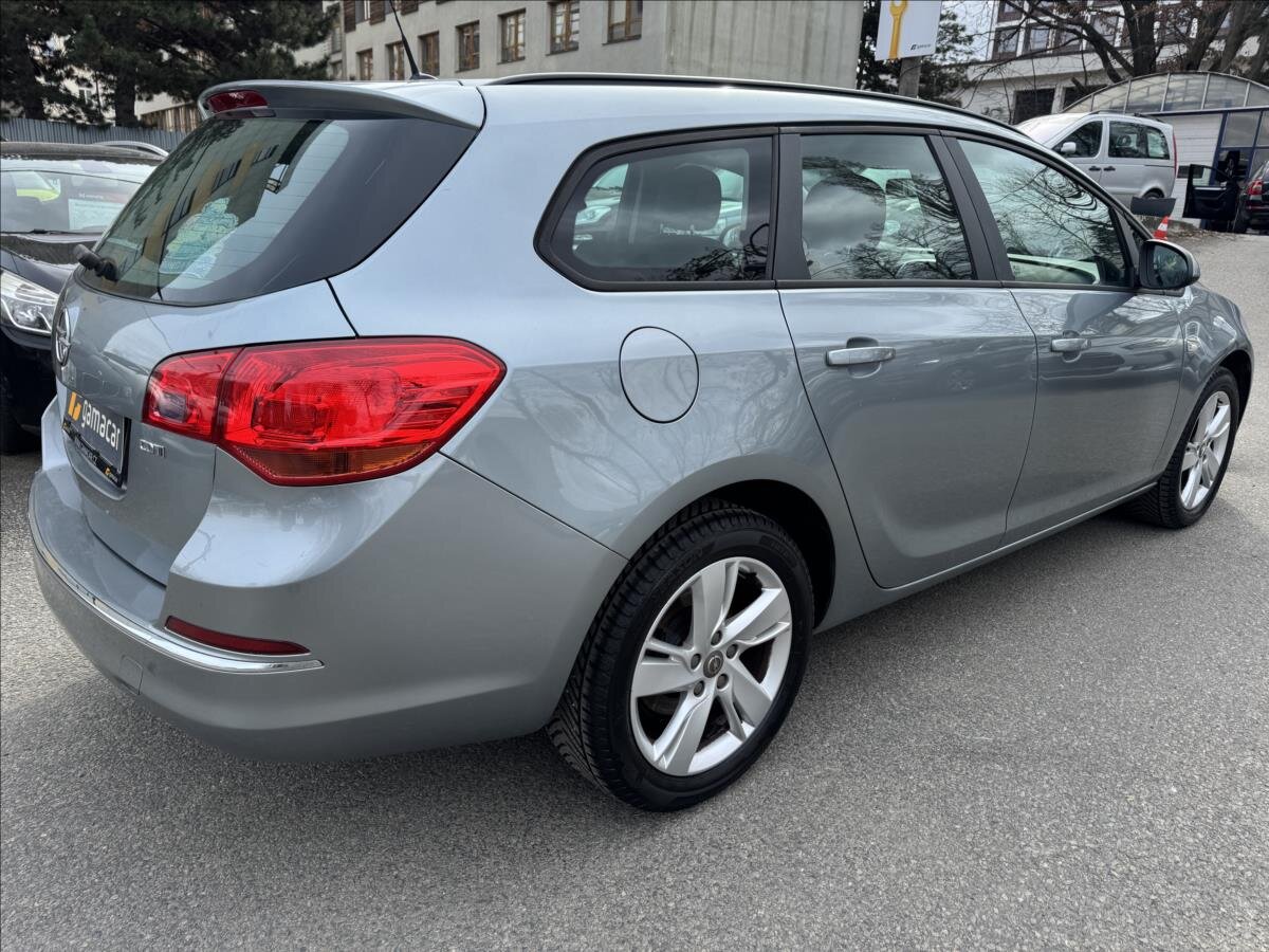 Opel Astra Kombi 1,7 l 81 kw