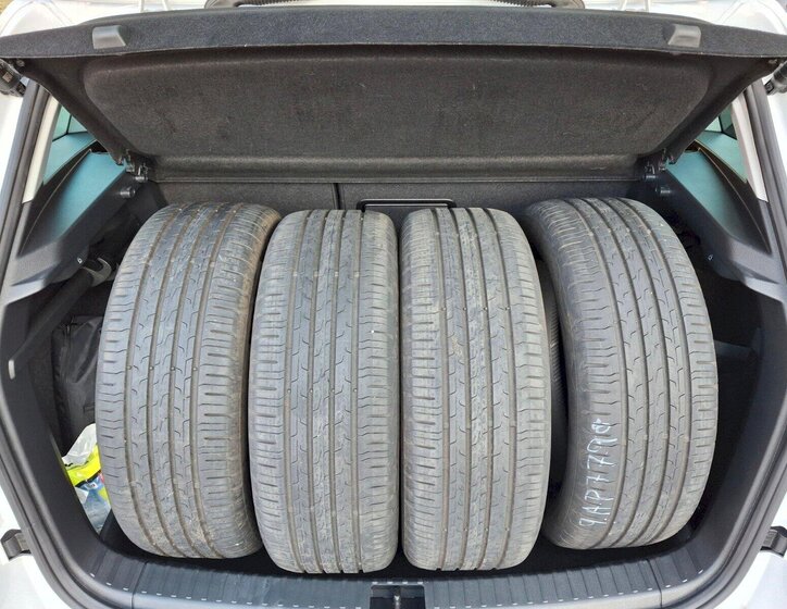 Škoda Karoq SUV / Terénní 1,5 l 110 kw