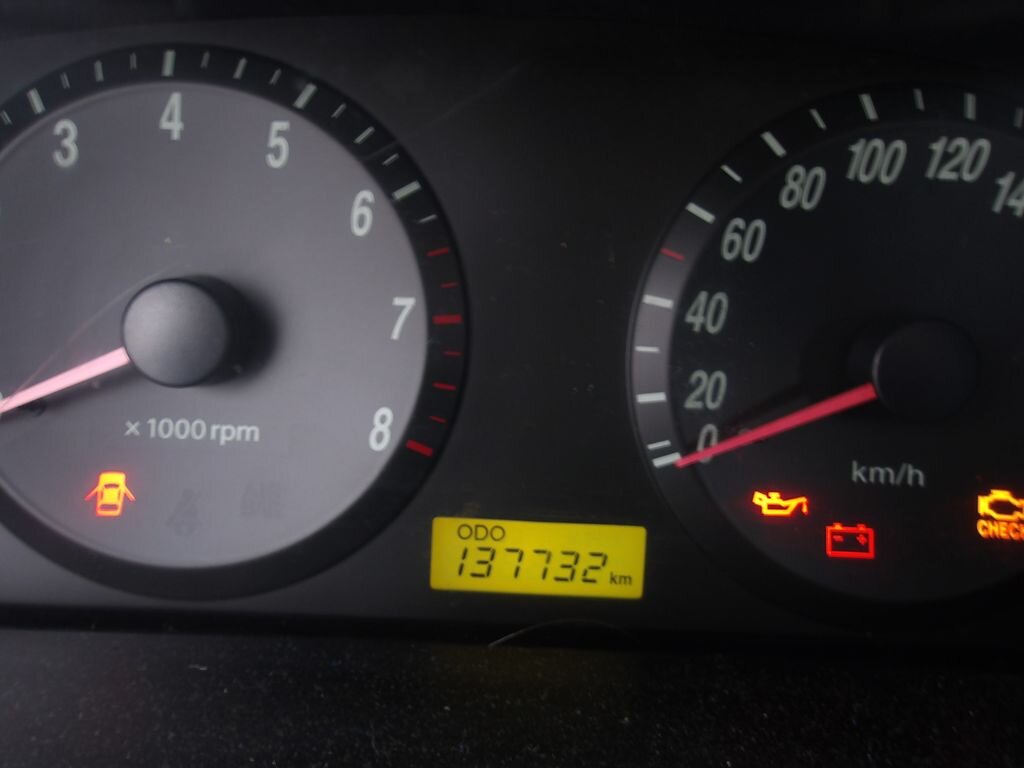 Hyundai Elantra Sedan 1,6 l 77 kw