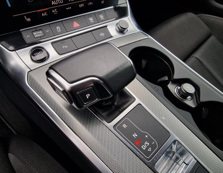 Audi A6 Kombi 2,0 l 220 kw