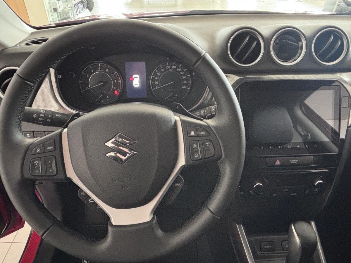 Suzuki Vitara SUV / Terénní 1,4 l 81 kw