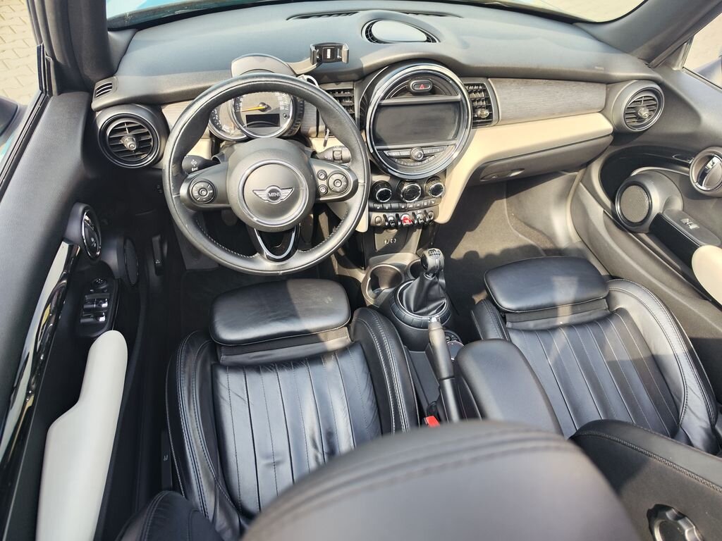 Mini Cooper Hatchback 1,5 l 85 kw