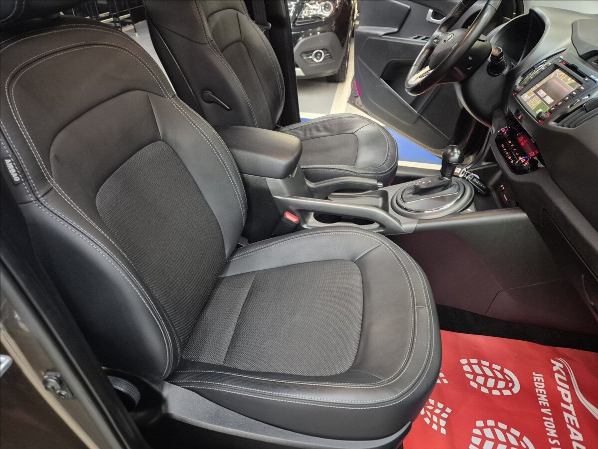 KIA Sportage SUV / Terénní 2,0 l 120 kw