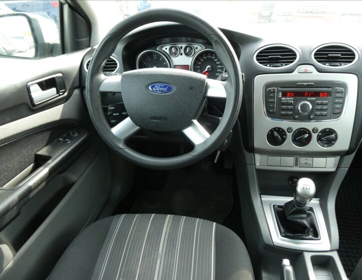 Ford Focus Kombi 1,6 l 74 kw