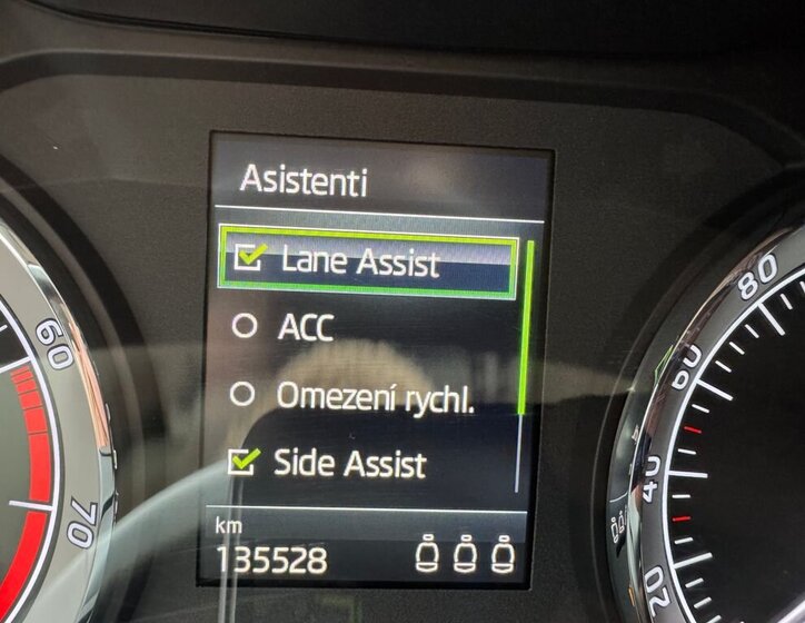 Škoda Karoq SUV 1,5 l 110 kw