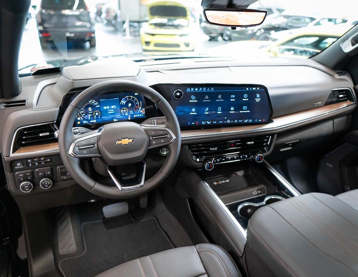 Chevrolet Suburban 24