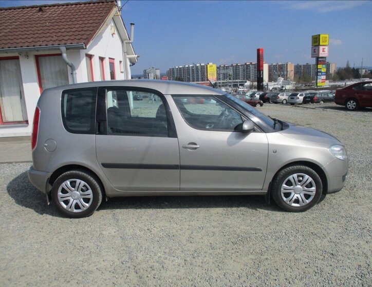 Škoda Roomster Kombi 1,2 l 51 kw