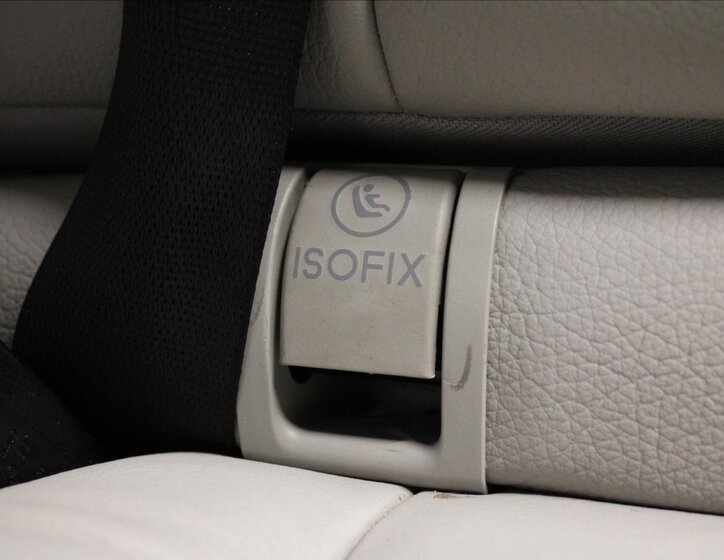 Mercedes-Benz Třídy E Sedan 3,0 l 170 kw