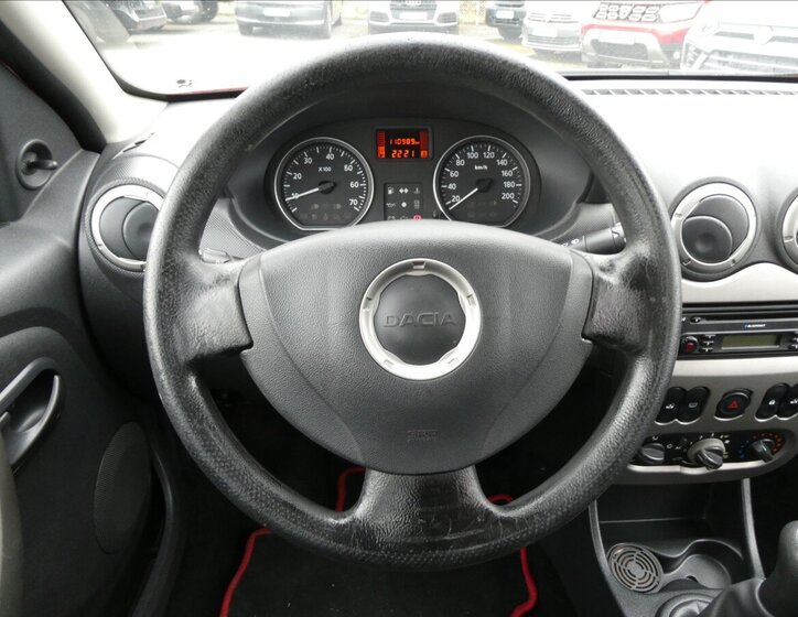 Dacia Sandero Hatchback 1,6 l 64 kw