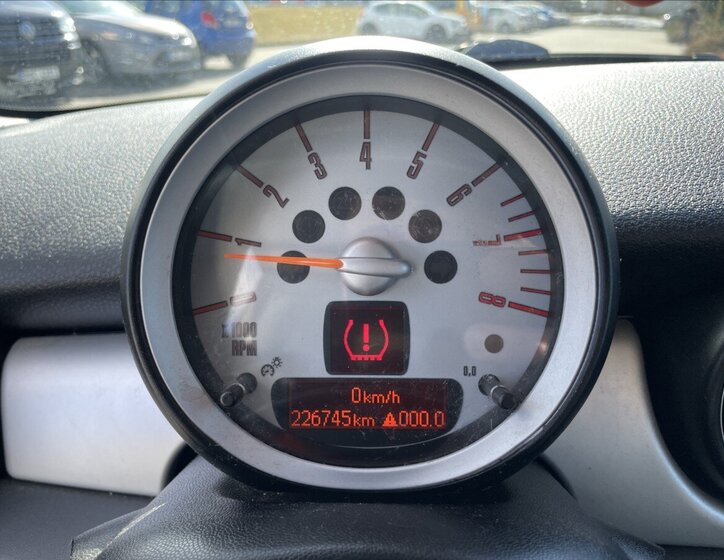 Mini Cooper Hatchback 1,6 l 88 kw