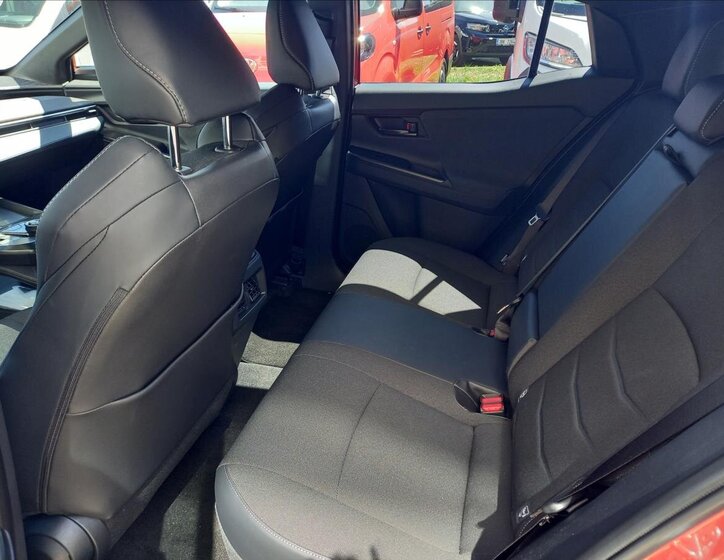 Toyota C-HR SUV / Terénní 0,0 160 kw