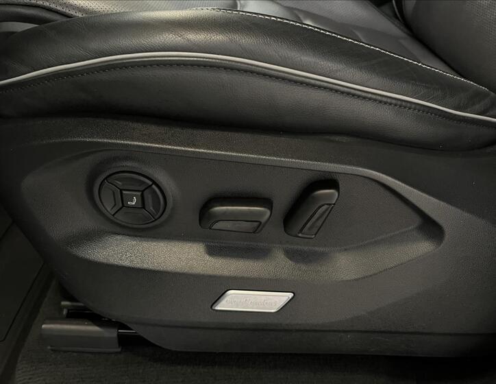 Volkswagen Touareg 21