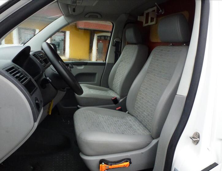 Volkswagen Transporter 18