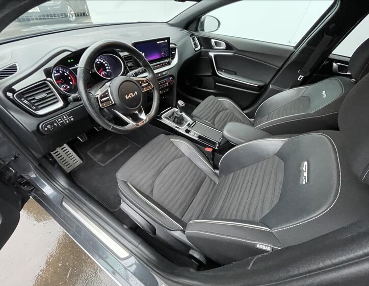 KIA ProCeed Kombi 1,5 l 118 kw