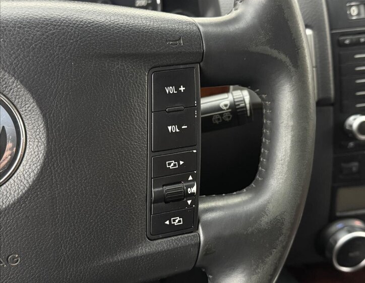 Volkswagen Touareg SUV / Terénní 3,0 l 165 kw