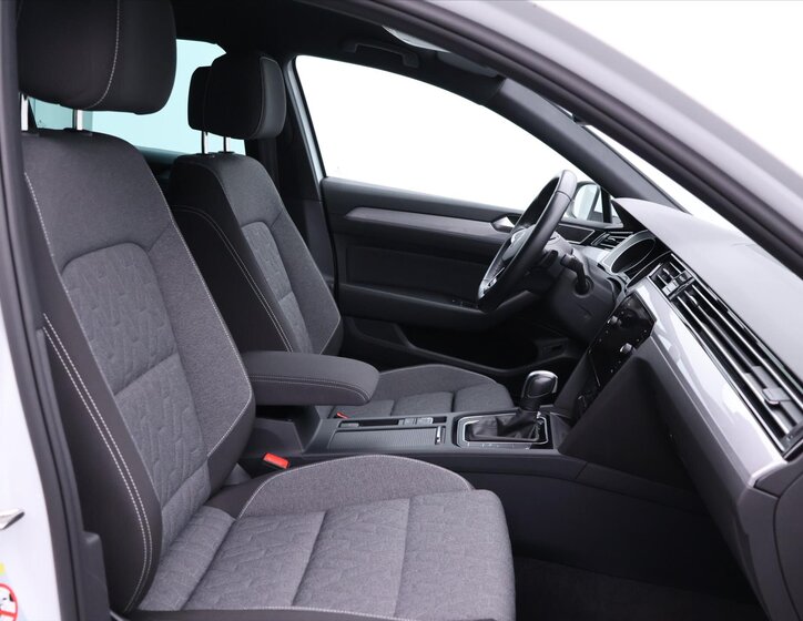 Volkswagen Passat Kombi 2,0 l 147 kw